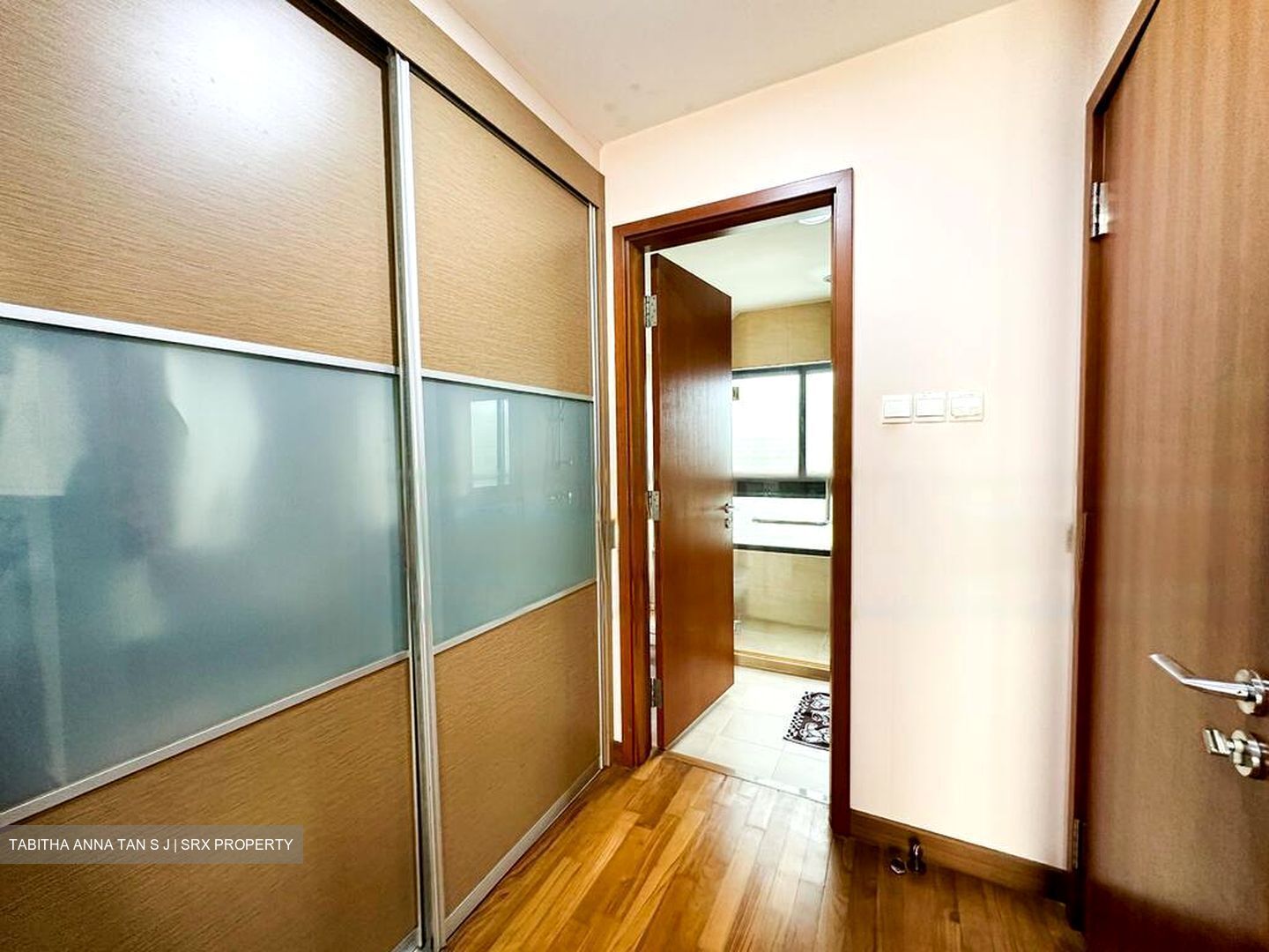 Lornie Road (D11), Terrace #513044181